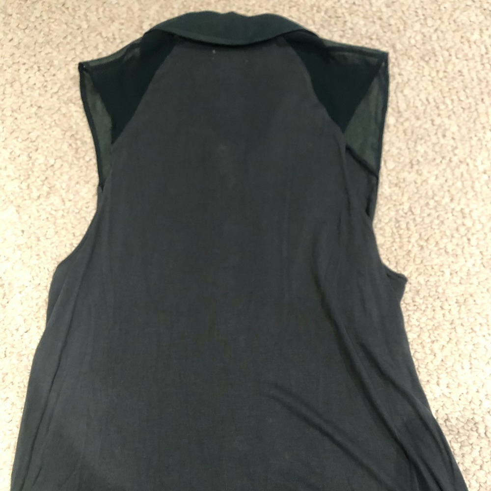 Green Collared Tank - Picture 2 of 5